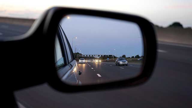 Using mirrors on extended driving test