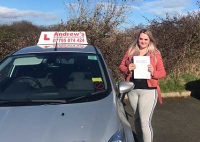 Carly driving test in Abergele